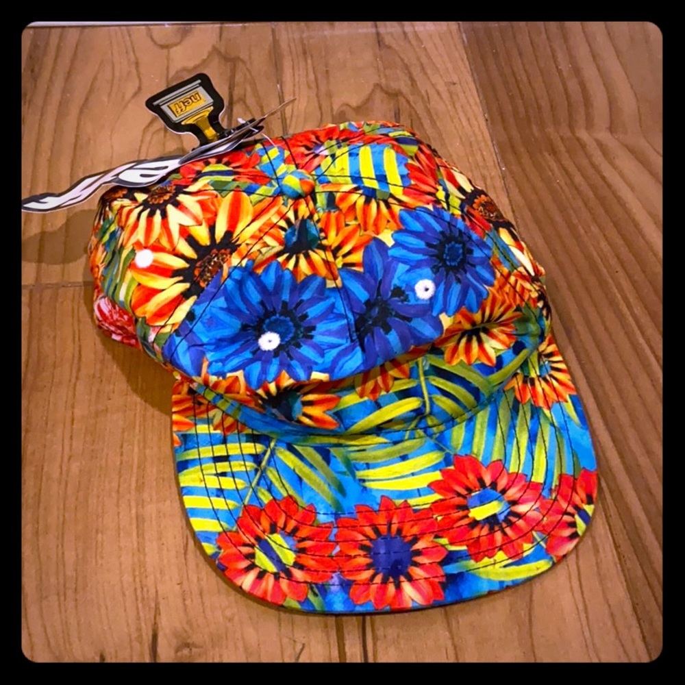 💖 Tropical Print Neff SnapBack